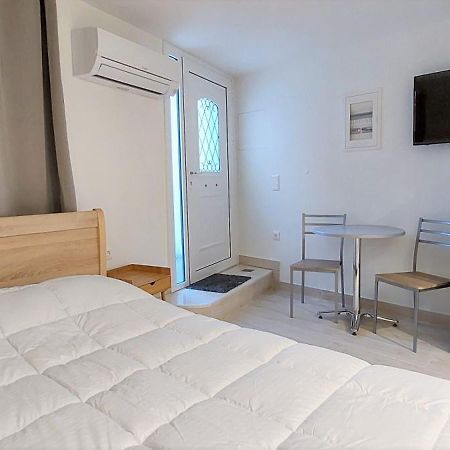 Athens Plaka Family Suites Zimmer foto